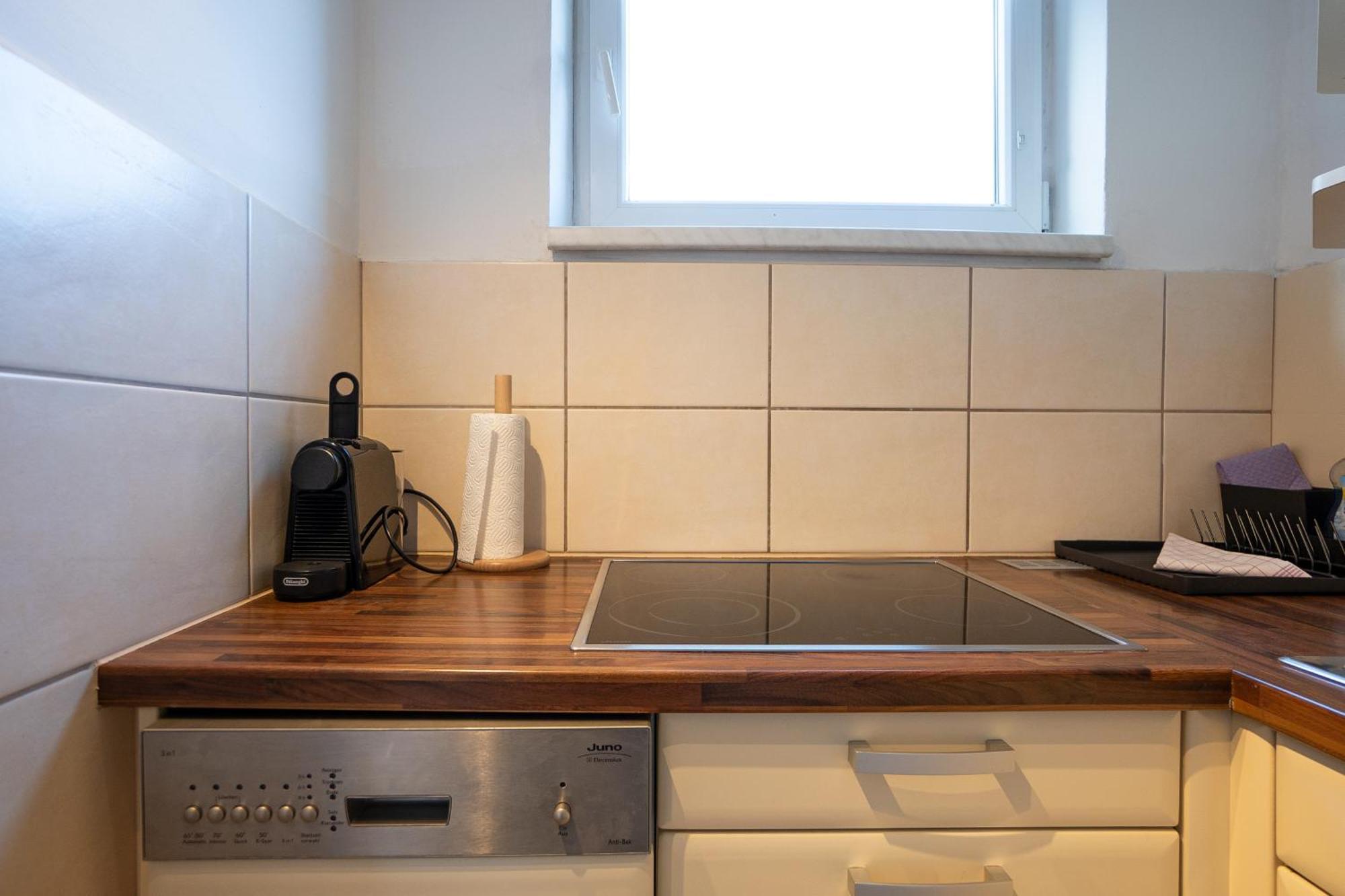 Apartment With A Private Terrace Located Right Near Belvedere Castle, 15 Minutes Away From Stephansdom Bécs Kültér fotó