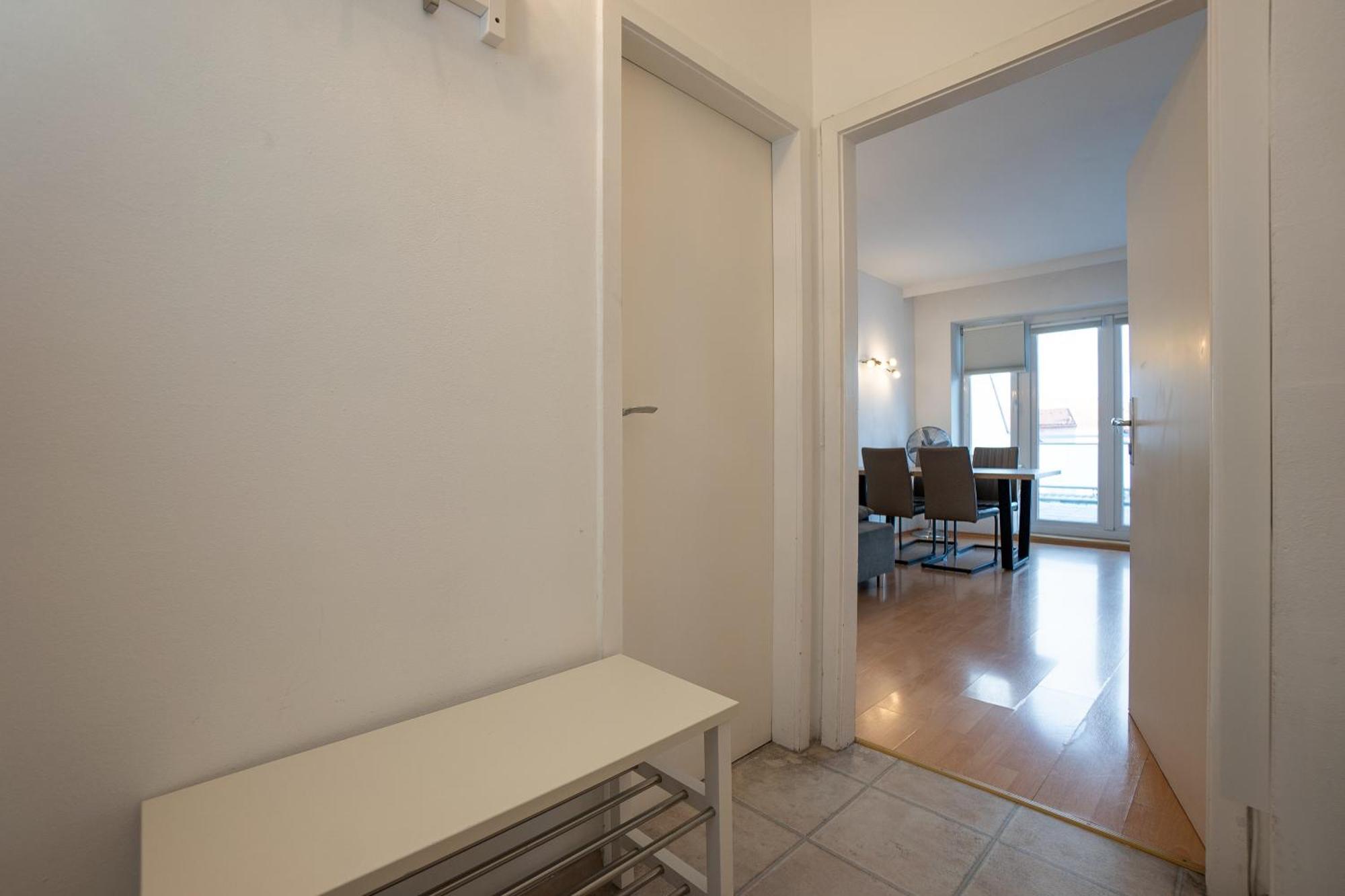 Apartment With A Private Terrace Located Right Near Belvedere Castle, 15 Minutes Away From Stephansdom Bécs Kültér fotó