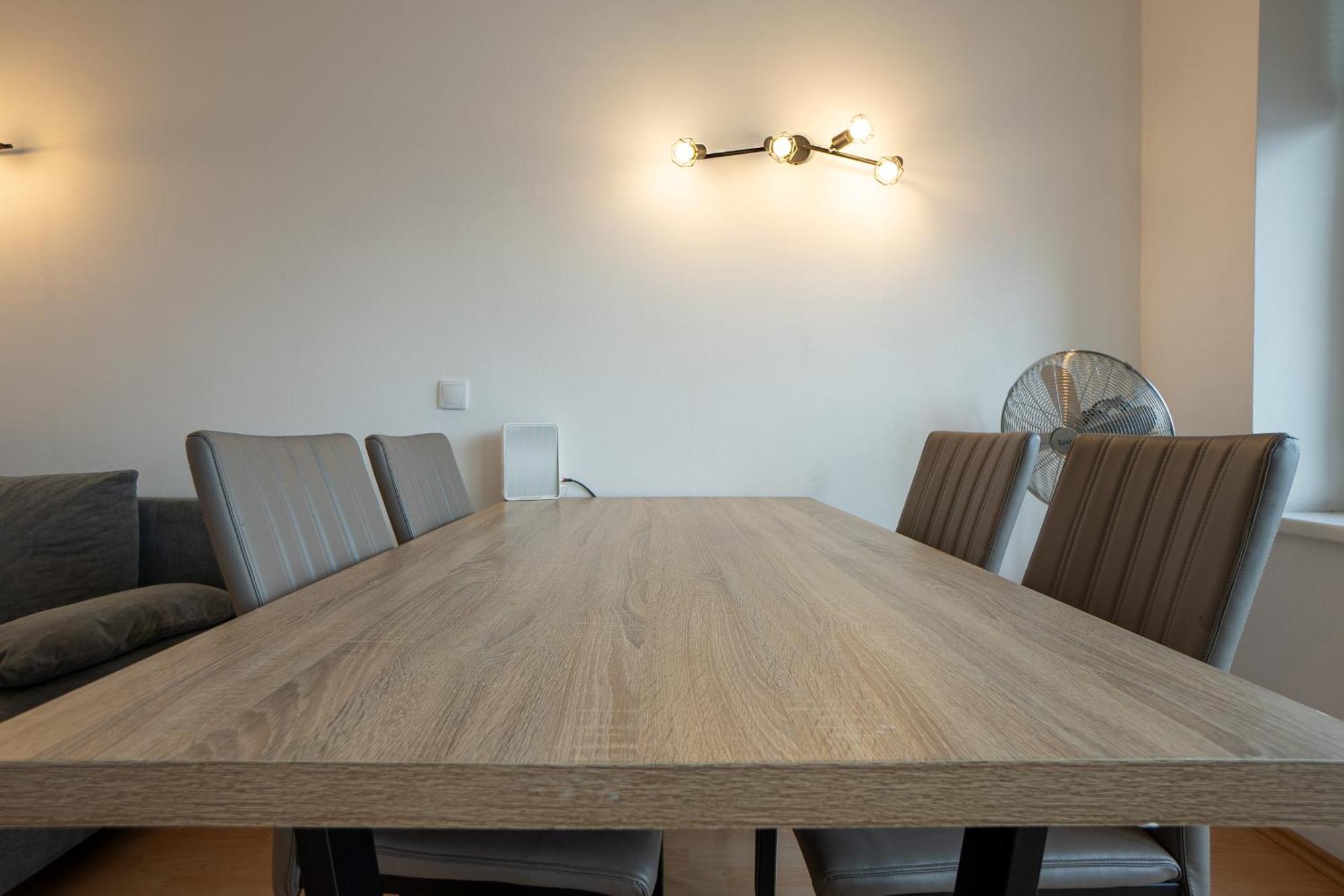 Apartment With A Private Terrace Located Right Near Belvedere Castle, 15 Minutes Away From Stephansdom Bécs Kültér fotó