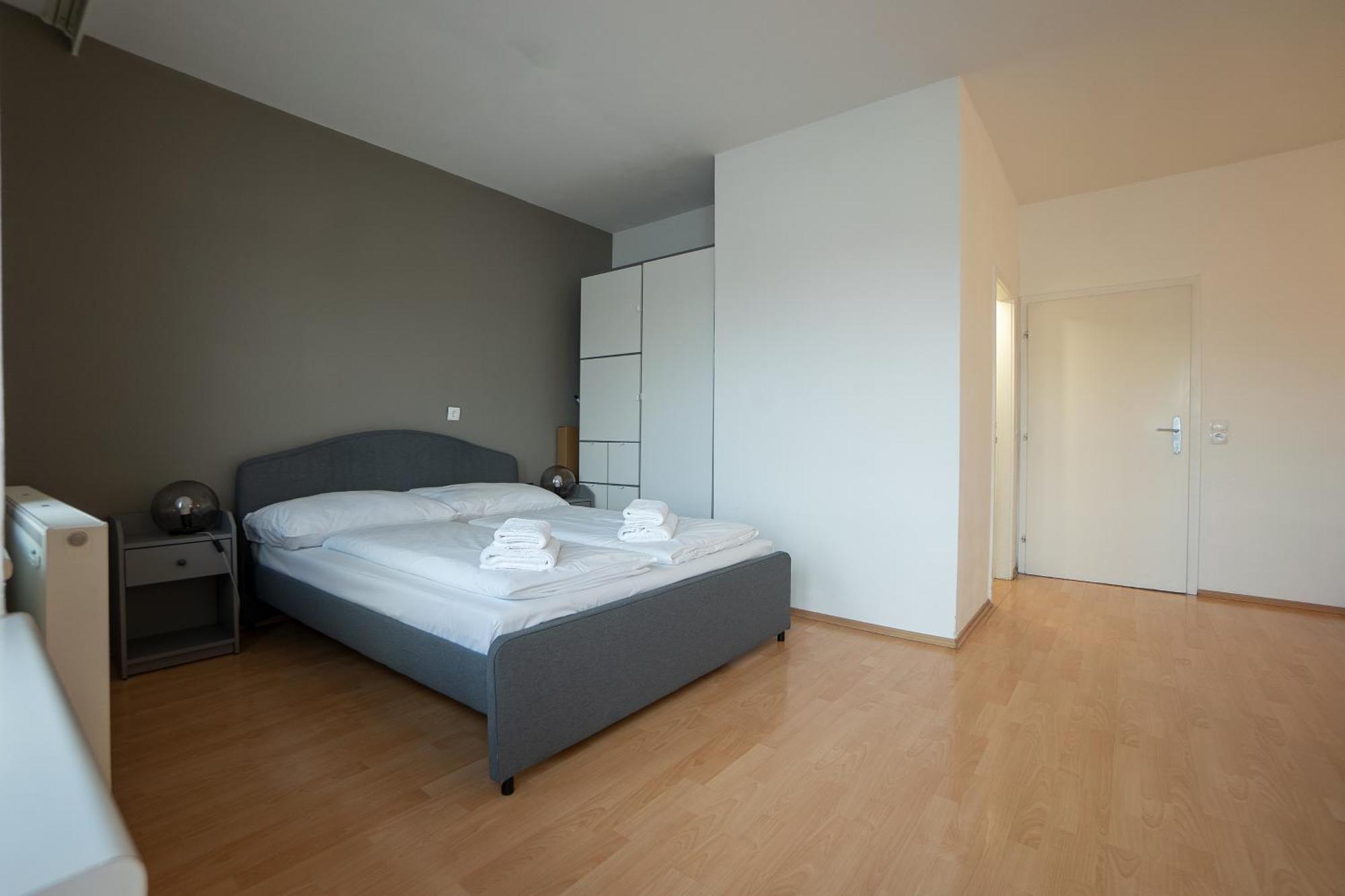 Apartment With A Private Terrace Located Right Near Belvedere Castle, 15 Minutes Away From Stephansdom Bécs Kültér fotó