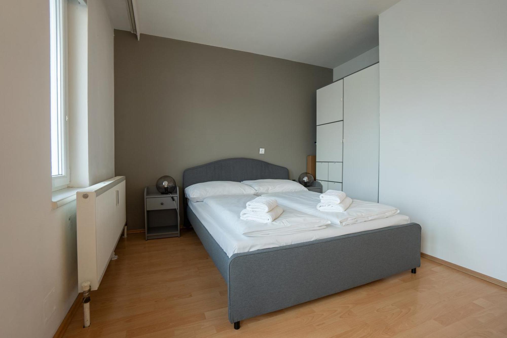 Apartment With A Private Terrace Located Right Near Belvedere Castle, 15 Minutes Away From Stephansdom Bécs Kültér fotó